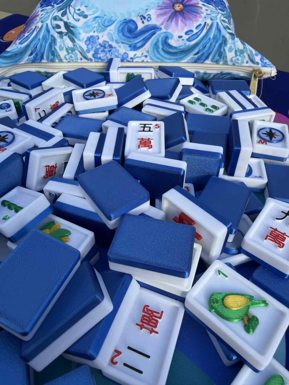 Spools 3D Travel Tiles