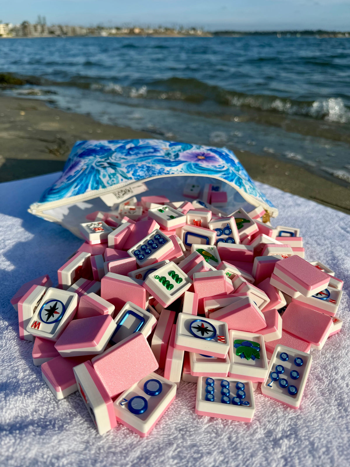 Spools 3D Travel Tiles