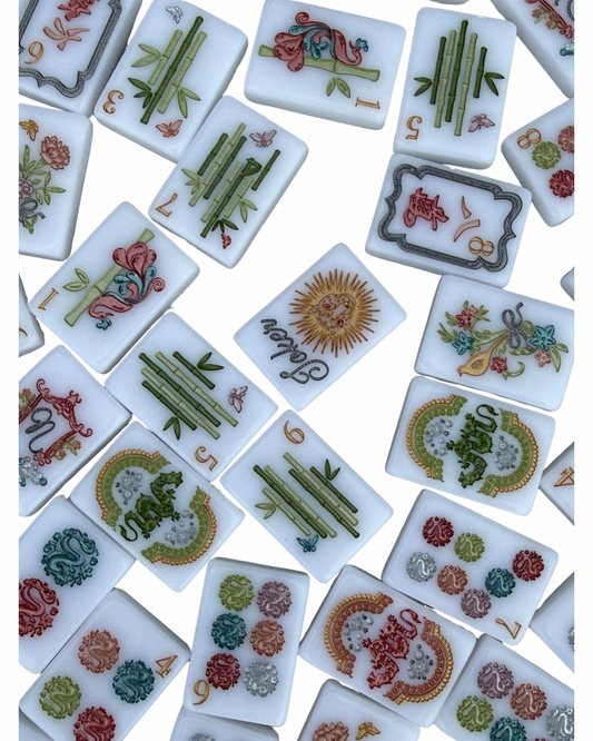 CLUB MAH JENN Royale
CLASSIC Mah
Jong Set - Miss
O'Nie PRE-ORDER First
Fulfillment